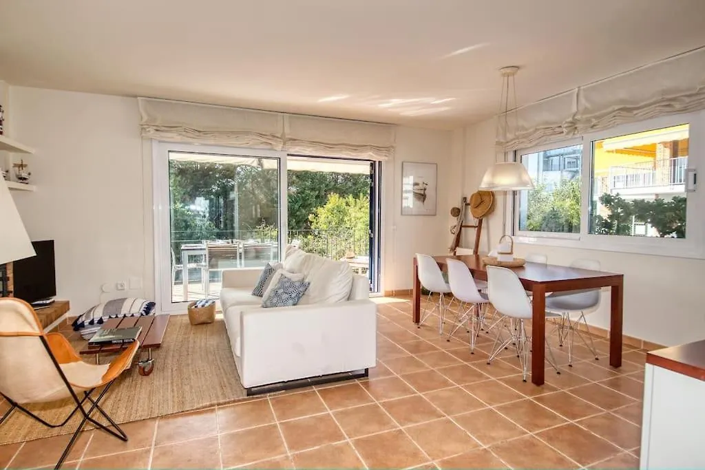 Apartment Apartamento Con Piscina Centrico Calella De Palafrugell Spain